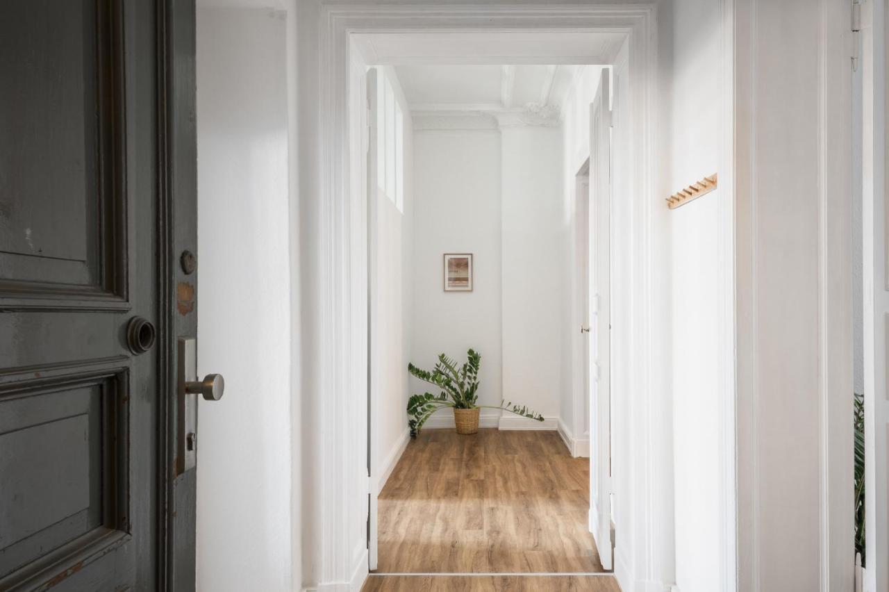 Riesiges Apartment Nahe Kudamm Sehr Schoner Altbau 123M2 Gross 12 Gaste Berlin Eksteriør bilde