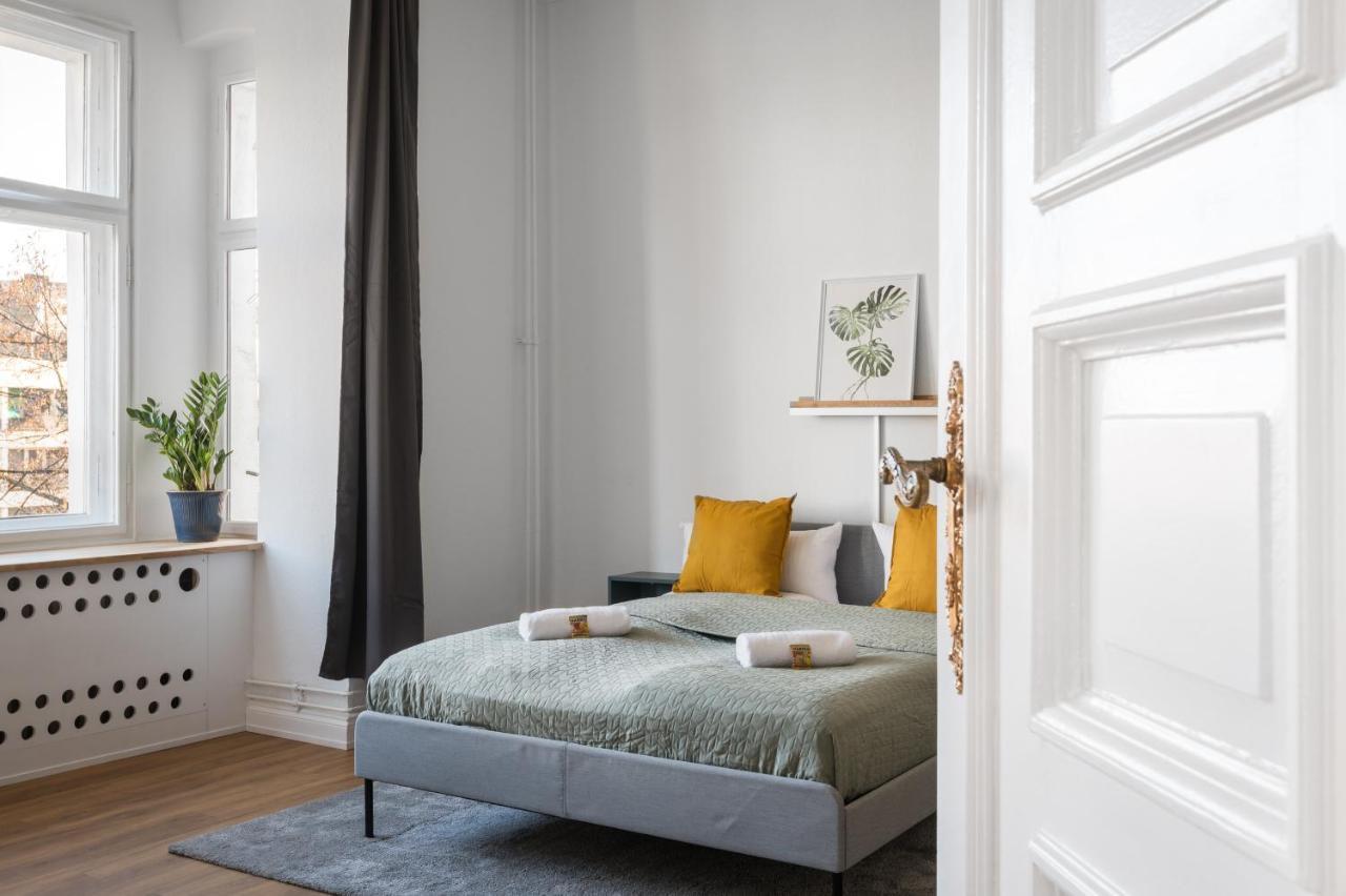 Riesiges Apartment Nahe Kudamm Sehr Schoner Altbau 123M2 Gross 12 Gaste Berlin Eksteriør bilde