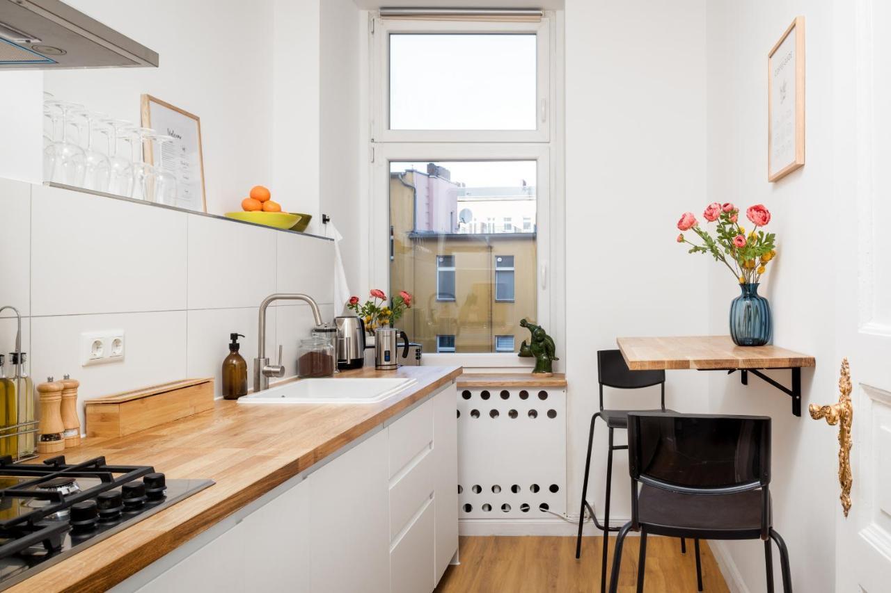 Riesiges Apartment Nahe Kudamm Sehr Schoner Altbau 123M2 Gross 12 Gaste Berlin Eksteriør bilde